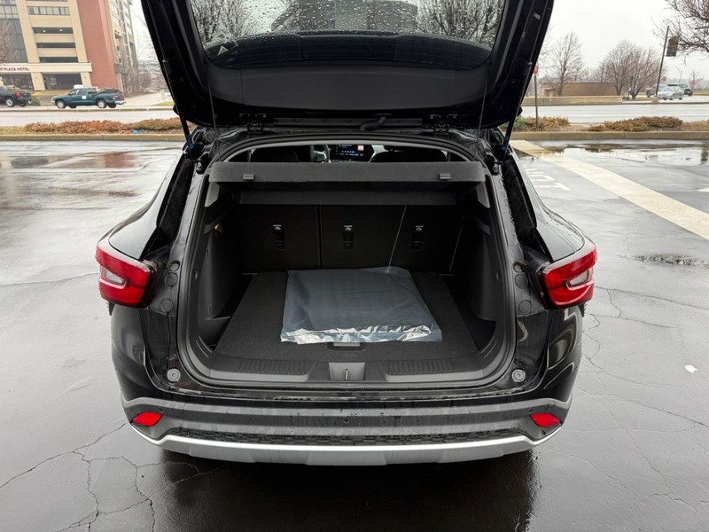 Chevrolet Trax Vehicle Full-screen Gallery Image 5