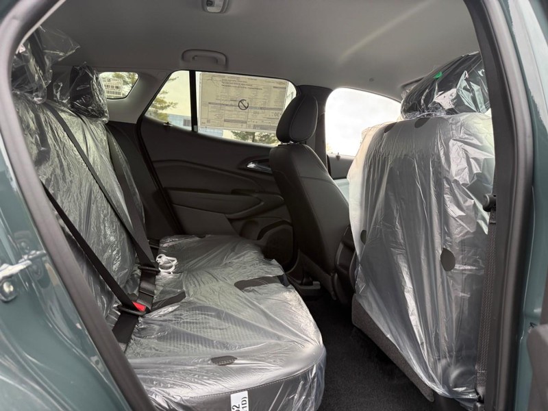 Chevrolet Trax Vehicle Full-screen Gallery Image 11