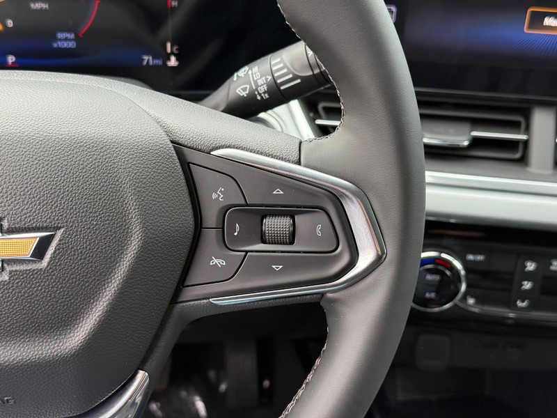 Chevrolet Trax Vehicle Full-screen Gallery Image 20