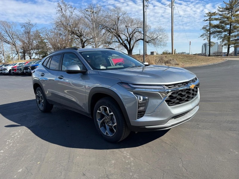 Chevrolet Trax Vehicle Full-screen Gallery Image 9