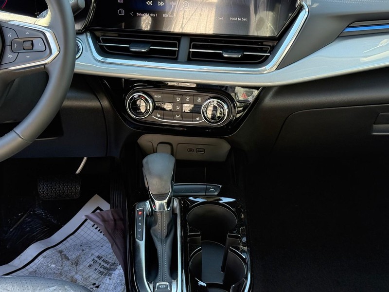 Chevrolet Trax Vehicle Full-screen Gallery Image 15