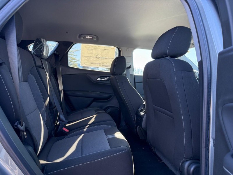 Chevrolet Blazer Vehicle Full-screen Gallery Image 11