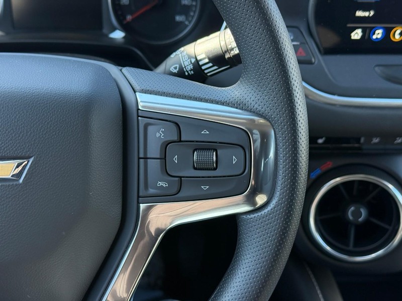 Chevrolet Blazer Vehicle Full-screen Gallery Image 21