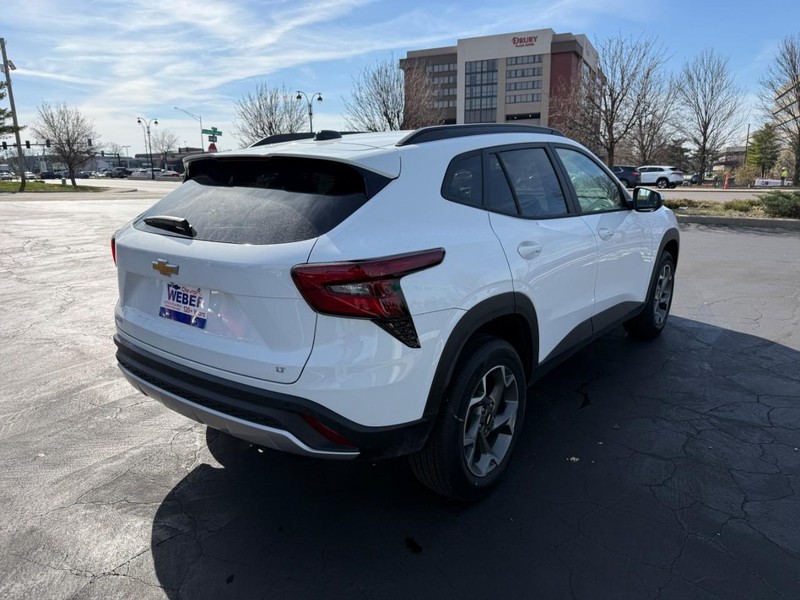 Chevrolet Trax Vehicle Full-screen Gallery Image 7