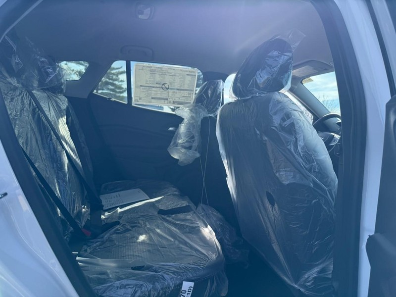 Chevrolet Trax Vehicle Full-screen Gallery Image 10