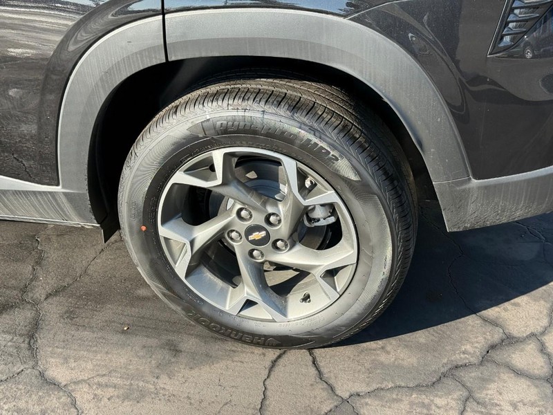 Chevrolet Trax Vehicle Full-screen Gallery Image 4