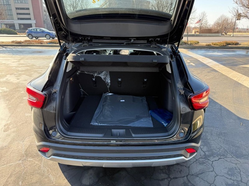 Chevrolet Trax Vehicle Full-screen Gallery Image 6