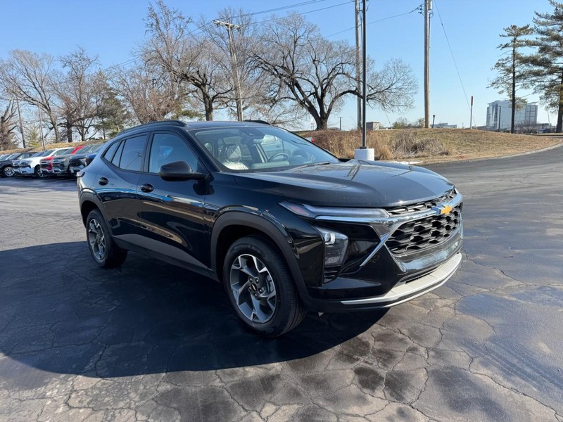 Chevrolet Trax Vehicle Full-screen Gallery Image 9