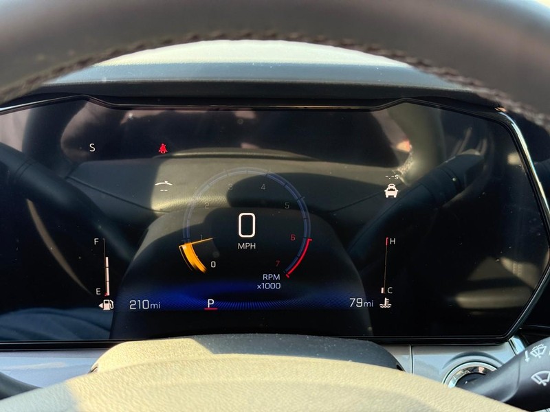 Chevrolet Trax Vehicle Full-screen Gallery Image 21