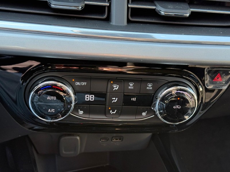 Chevrolet Trax Vehicle Full-screen Gallery Image 23