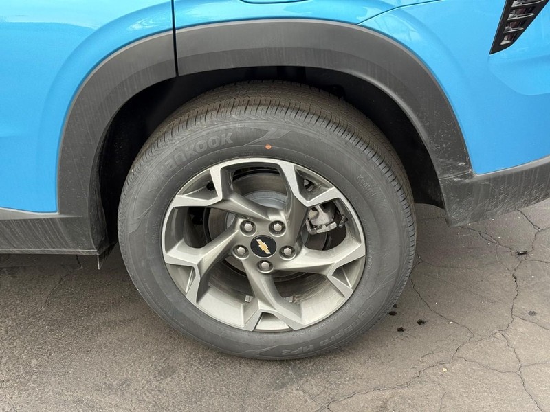 Chevrolet Trax Vehicle Full-screen Gallery Image 4