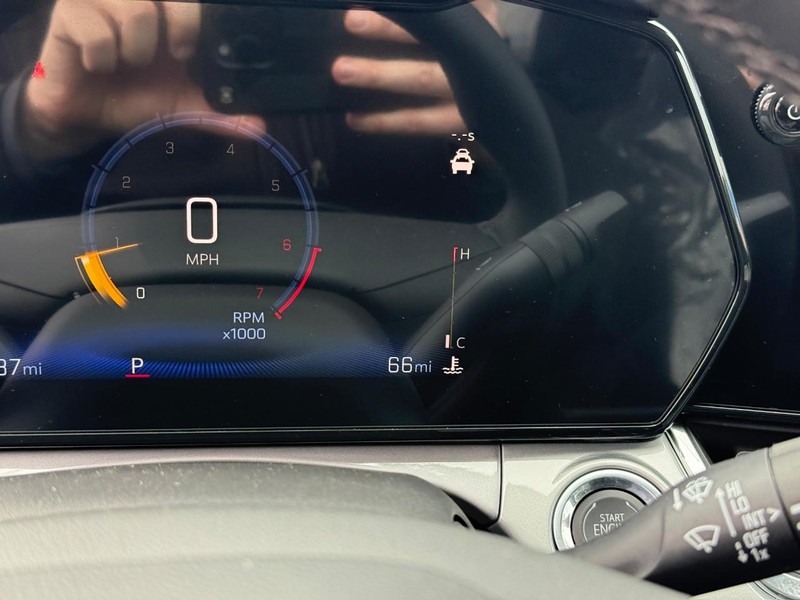 Chevrolet Trax Vehicle Full-screen Gallery Image 21