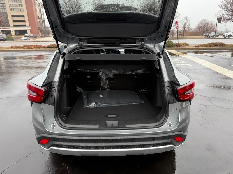 Chevrolet Trax Vehicle Full-screen Gallery Image 5