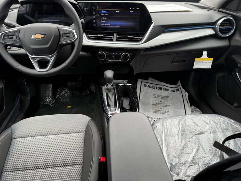 Chevrolet Trax Vehicle Full-screen Gallery Image 11