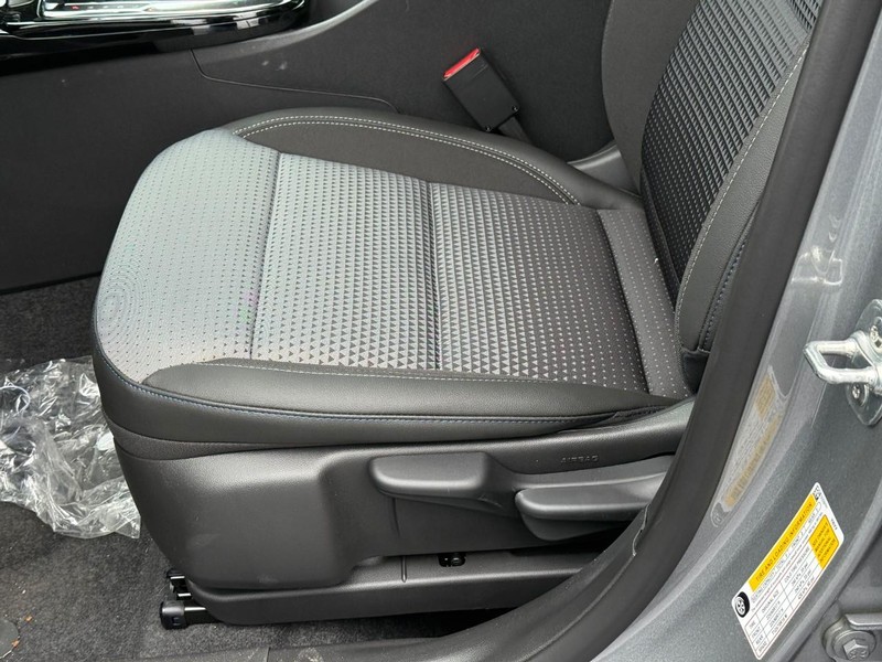 Chevrolet Trax Vehicle Full-screen Gallery Image 16