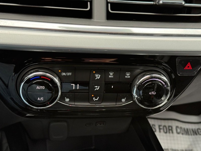 Chevrolet Trax Vehicle Full-screen Gallery Image 21