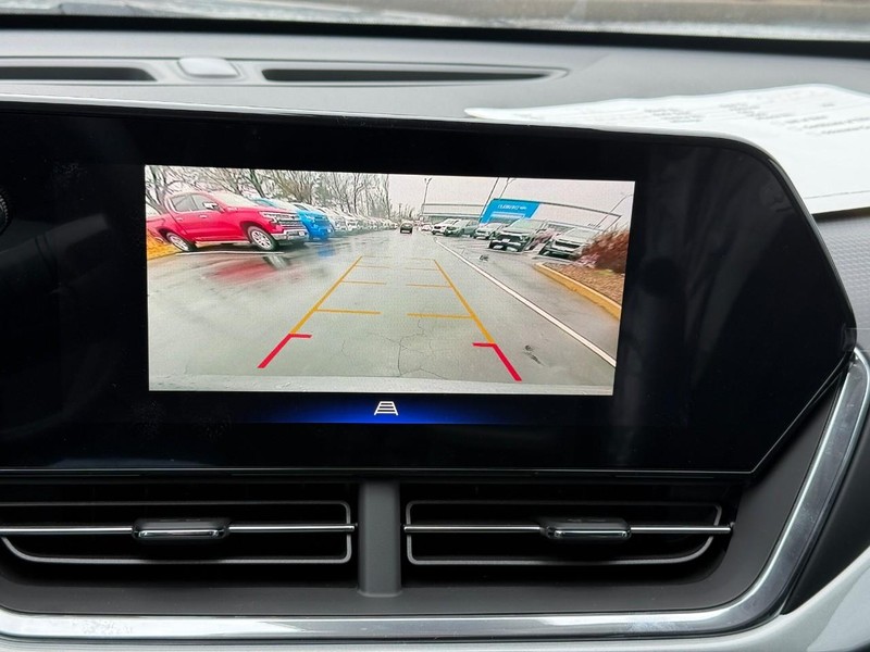 Chevrolet Trax Vehicle Full-screen Gallery Image 22