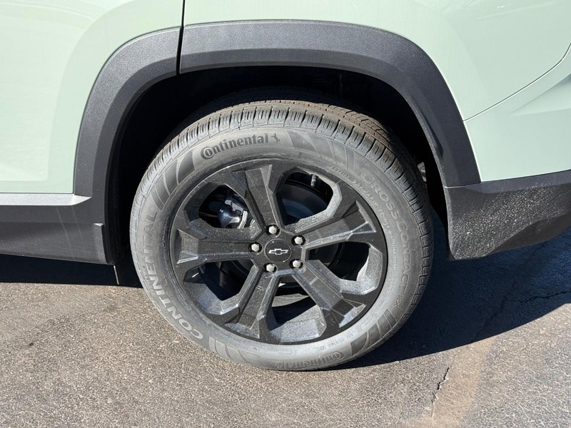 Chevrolet Equinox Vehicle Full-screen Gallery Image 4