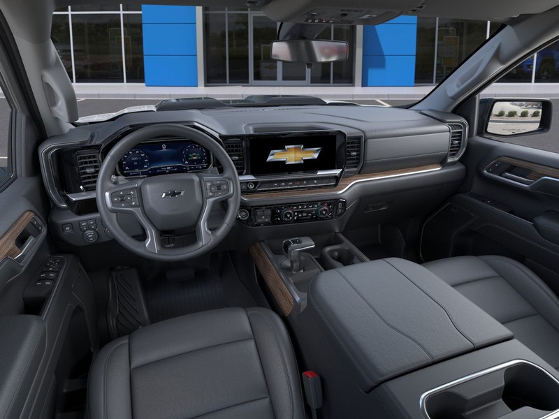 Chevrolet Silverado 1500 Vehicle Full-screen Gallery Image 15