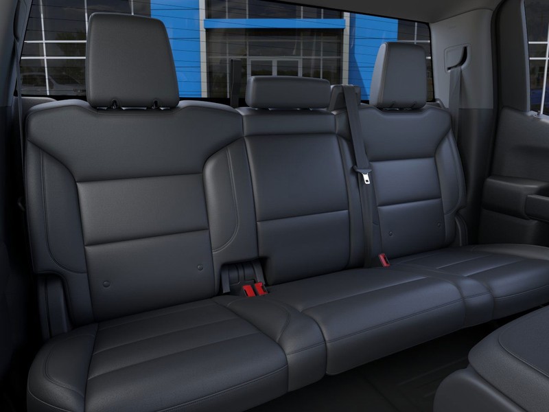 Chevrolet Silverado 1500 Vehicle Full-screen Gallery Image 17
