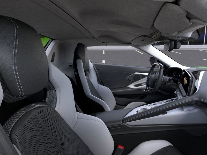 Chevrolet Corvette Vehicle Full-screen Gallery Image 17