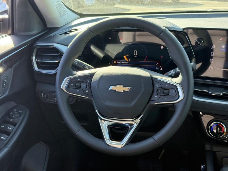 Chevrolet TrailBlazer Vehicle Full-screen Gallery Image 8