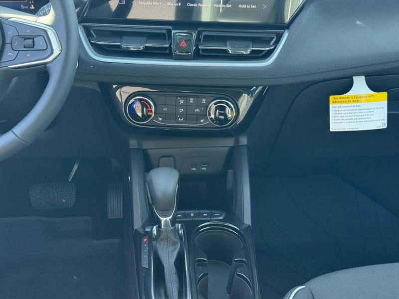 Chevrolet TrailBlazer Vehicle Full-screen Gallery Image 10