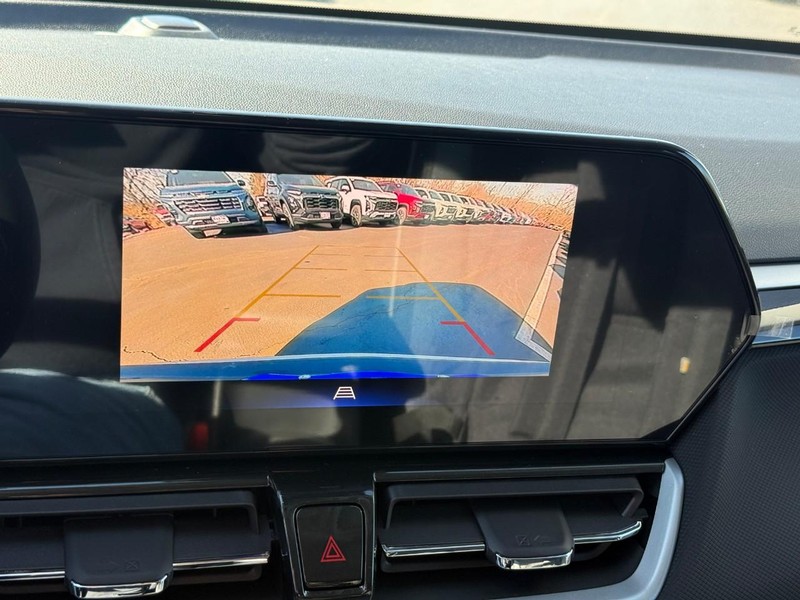 Chevrolet TrailBlazer Vehicle Full-screen Gallery Image 18