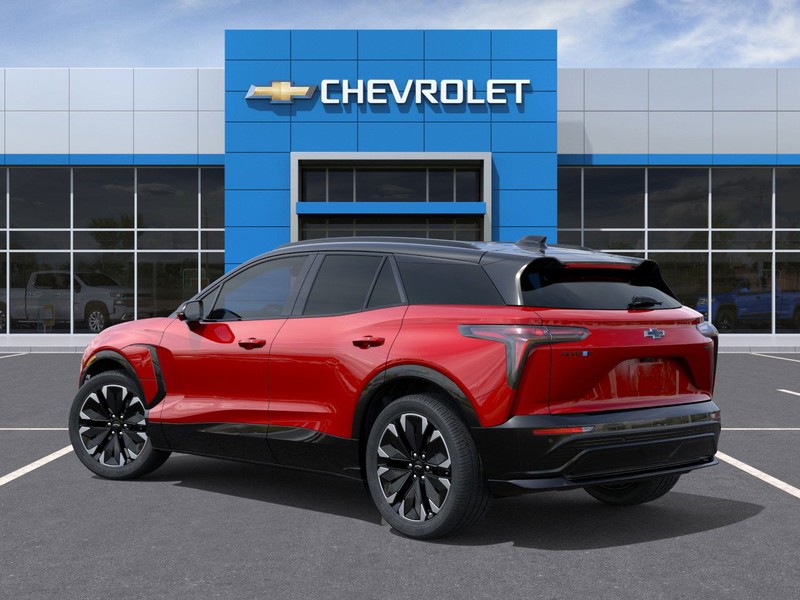Chevrolet Blazer EV Vehicle Full-screen Gallery Image 3