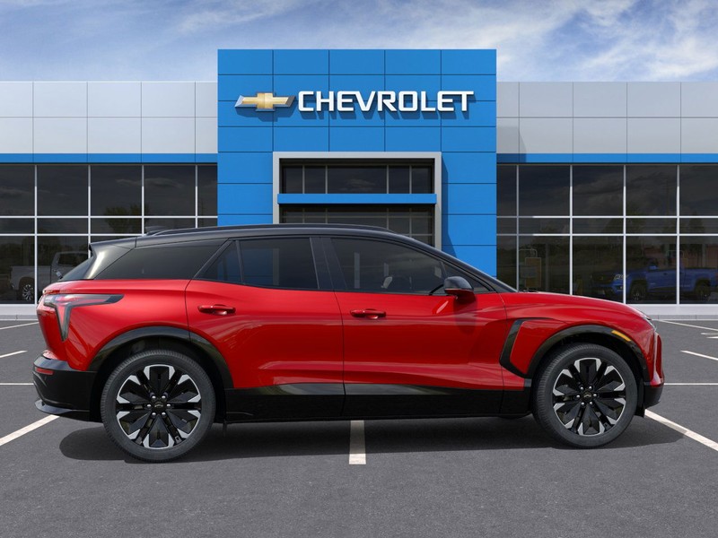 Chevrolet Blazer EV Vehicle Full-screen Gallery Image 5