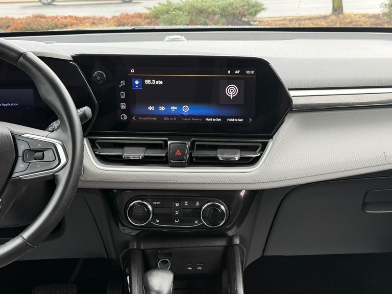 Chevrolet TrailBlazer Vehicle Full-screen Gallery Image 13