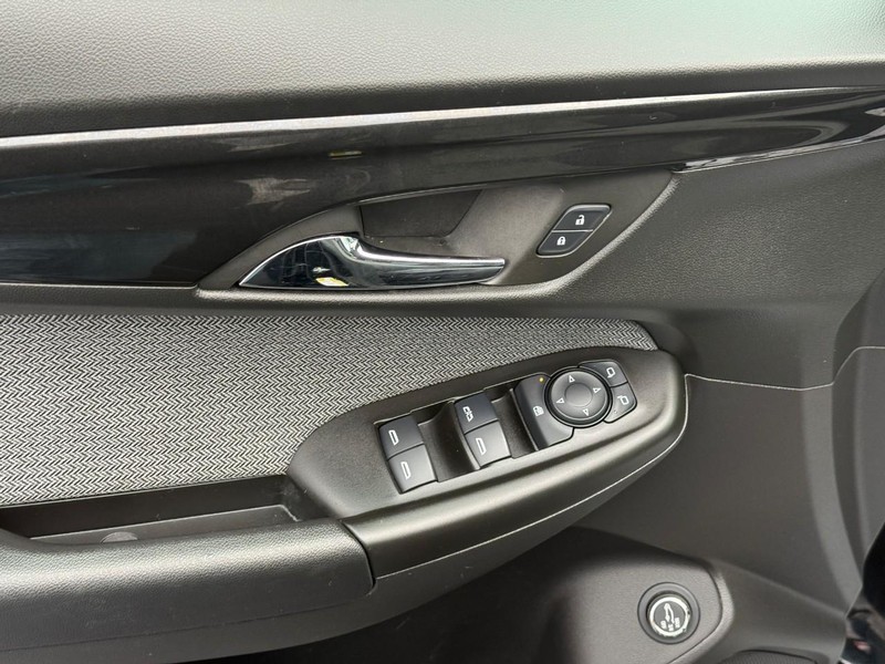 Chevrolet TrailBlazer Vehicle Full-screen Gallery Image 16