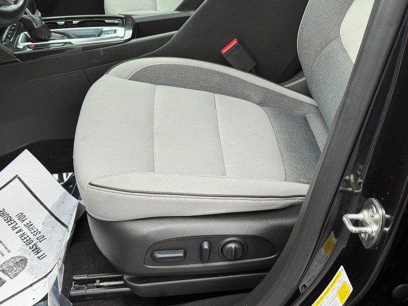 Chevrolet TrailBlazer Vehicle Full-screen Gallery Image 17