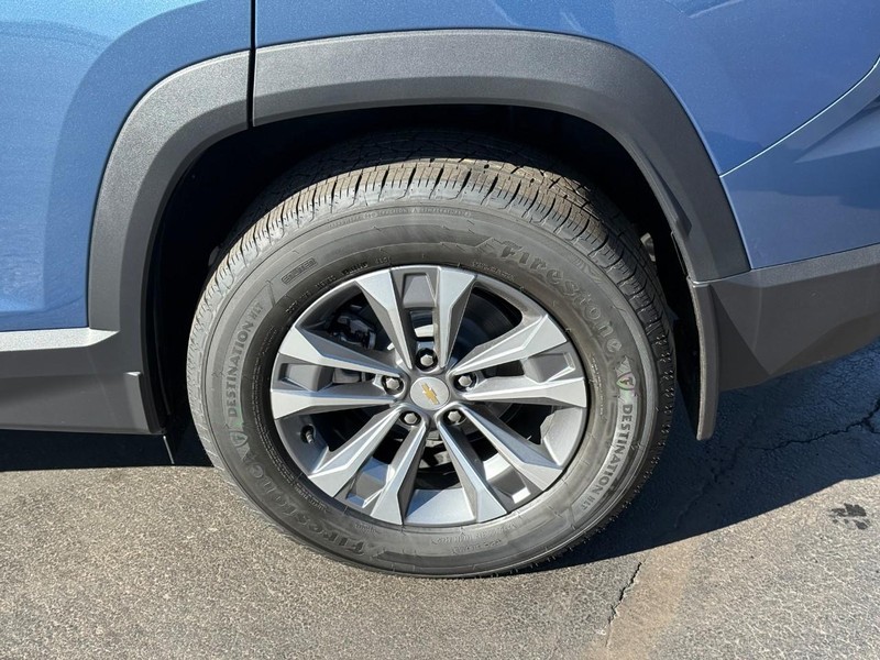 Chevrolet Equinox Vehicle Full-screen Gallery Image 4