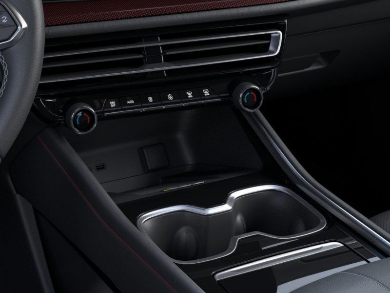 Chevrolet Traverse Vehicle Full-screen Gallery Image 23