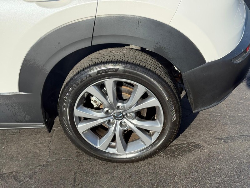 Mazda CX-30 Vehicle Full-screen Gallery Image 4