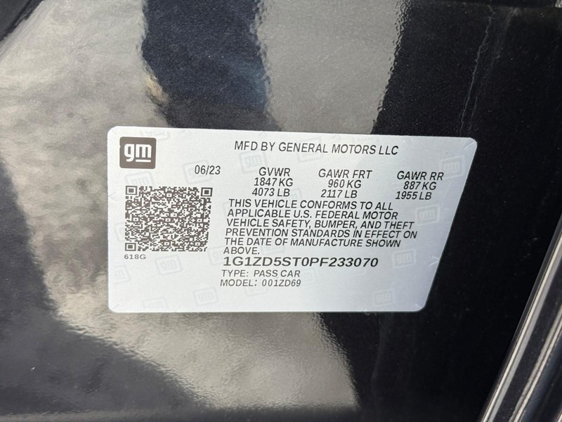 Chevrolet Malibu Vehicle Full-screen Gallery Image 23