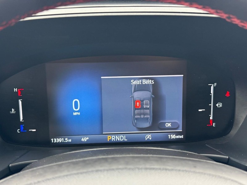 Ford Escape Vehicle Full-screen Gallery Image 23