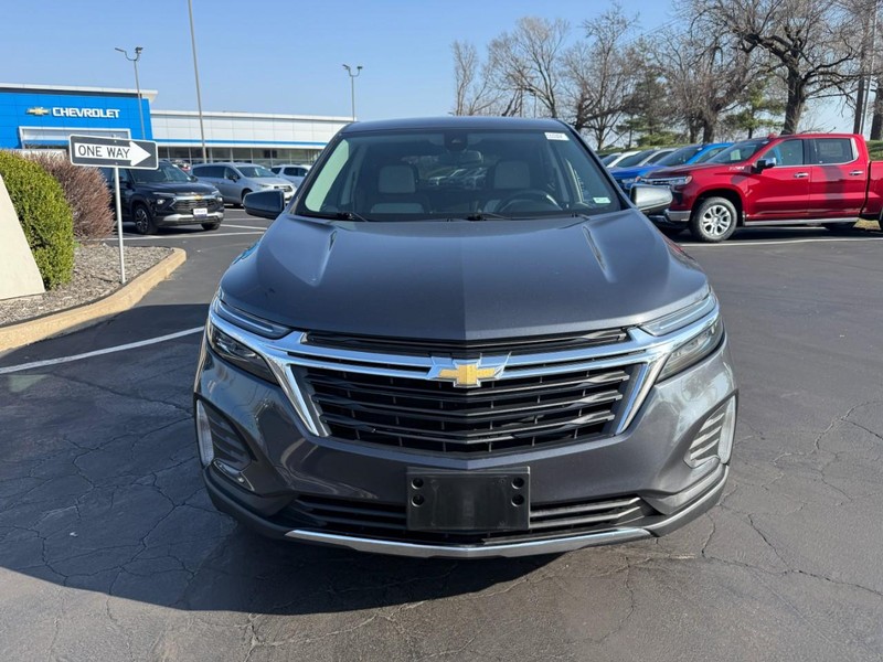 Chevrolet Equinox Vehicle Full-screen Gallery Image 9