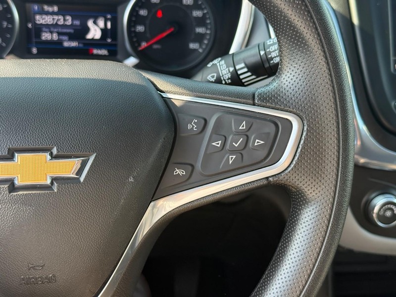 Chevrolet Equinox Vehicle Full-screen Gallery Image 20