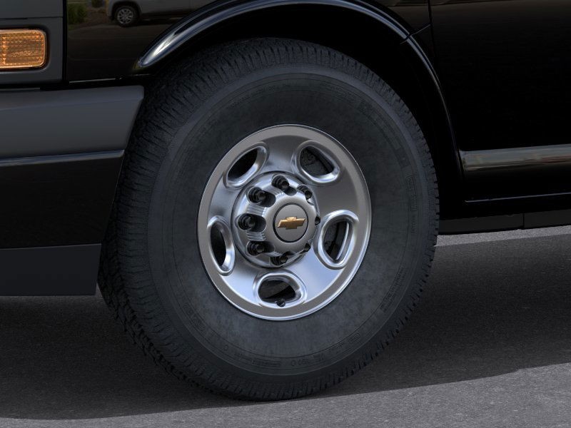 Chevrolet Express Cargo Van Vehicle Full-screen Gallery Image 9