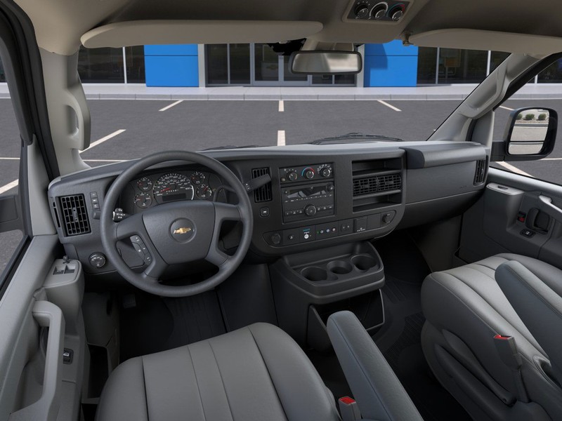 Chevrolet Express Cargo Van Vehicle Full-screen Gallery Image 15
