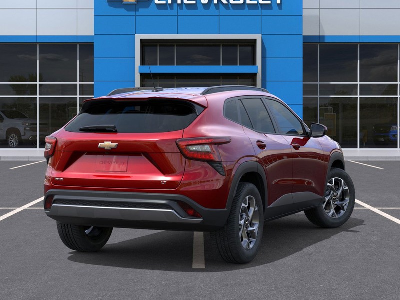 Chevrolet Trax Vehicle Full-screen Gallery Image 4