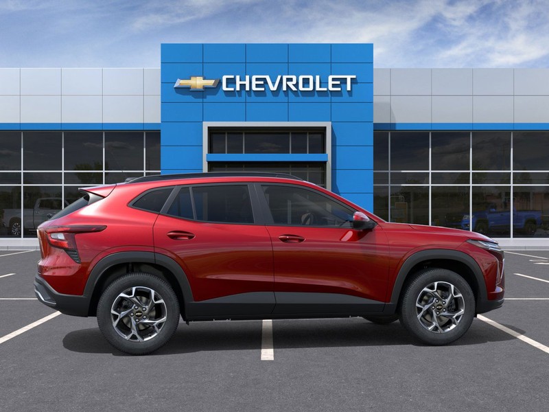 Chevrolet Trax Vehicle Full-screen Gallery Image 5