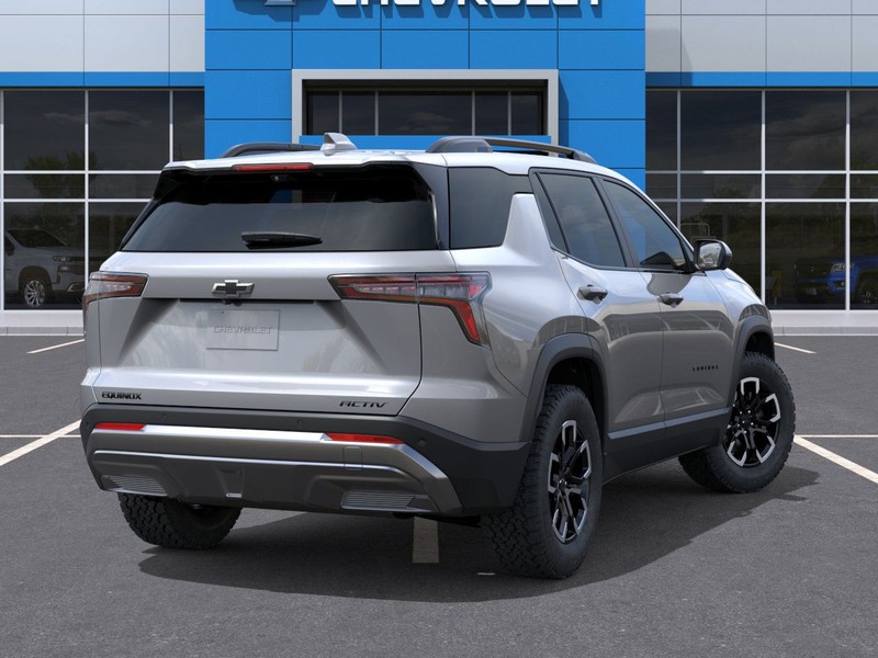 Chevrolet Equinox Vehicle Full-screen Gallery Image 4