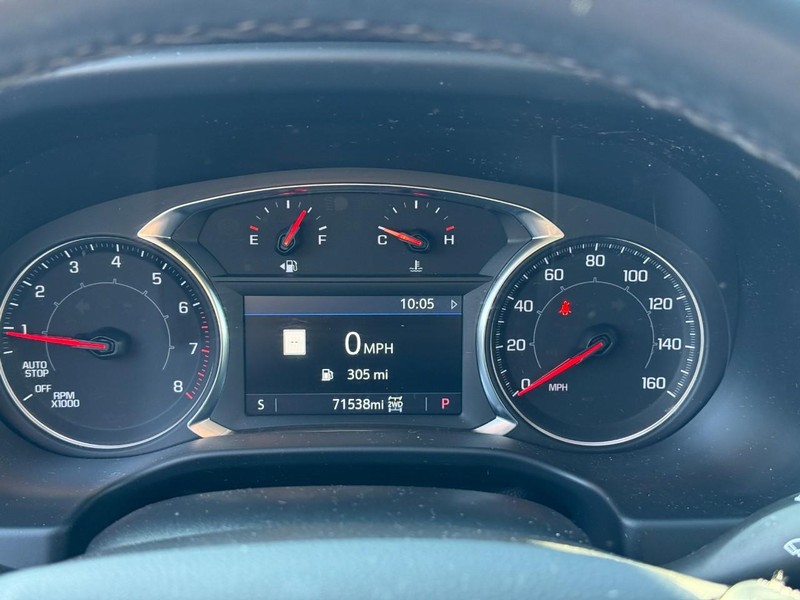 GMC Acadia Vehicle Full-screen Gallery Image 23