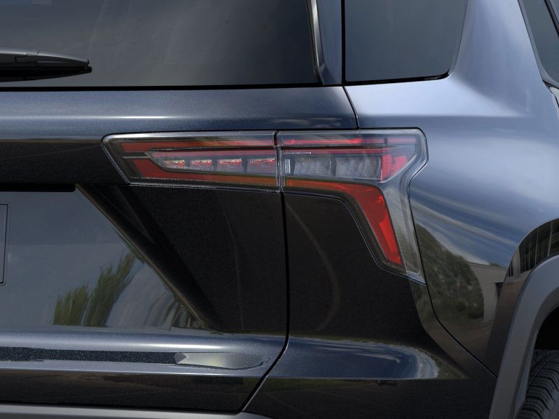 Chevrolet Equinox Vehicle Full-screen Gallery Image 11