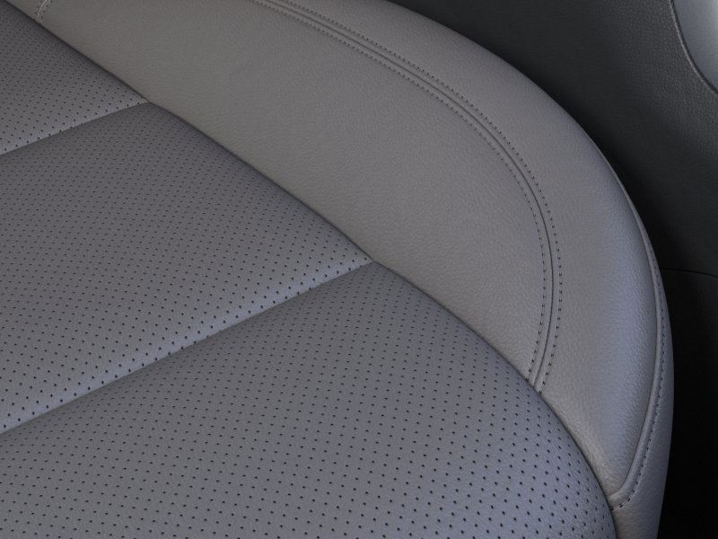 Chevrolet Silverado 1500 Vehicle Full-screen Gallery Image 21