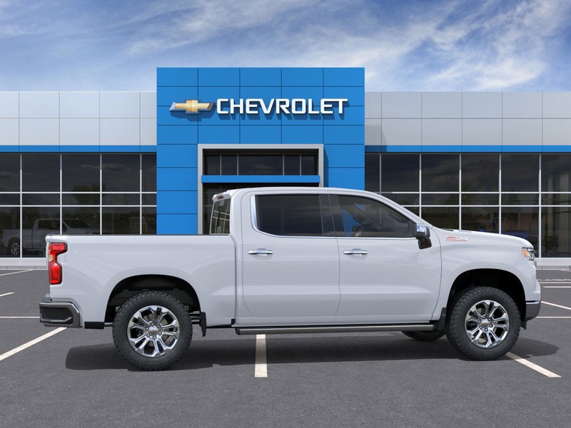 Chevrolet Silverado 1500 Vehicle Full-screen Gallery Image 5