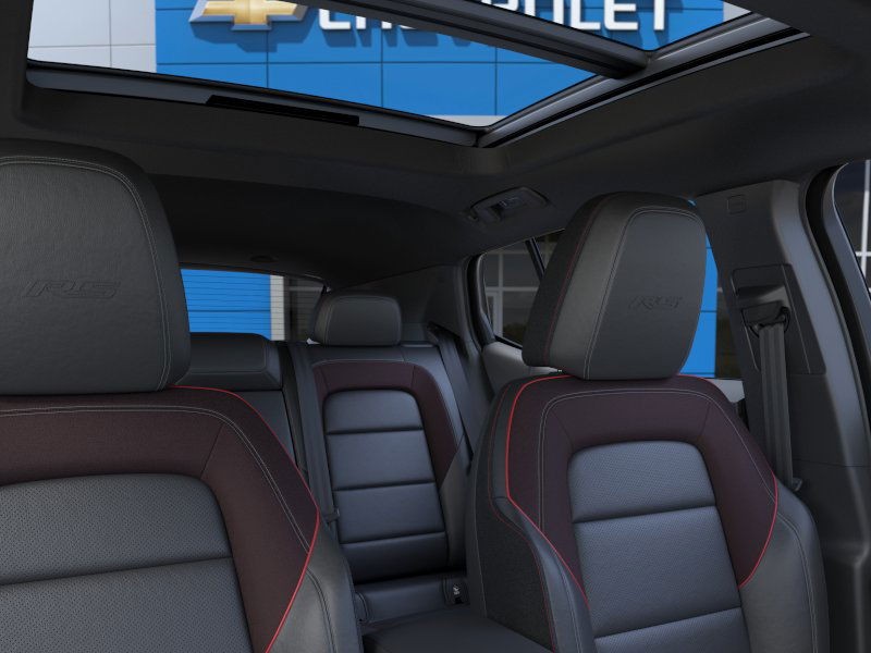 Chevrolet Equinox EV Vehicle Full-screen Gallery Image 24